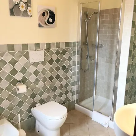 Ciro's House בית הארחה 3*