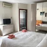 Ciro's House Guest house 3*