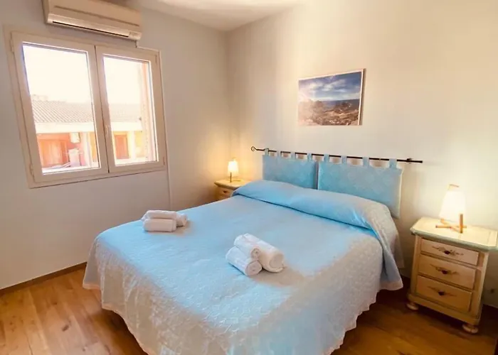 Ciro's House Гостьовий будинок Ольбія